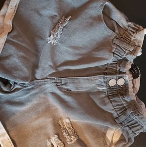 *2/$40* Vici high waisted paper bag shorts